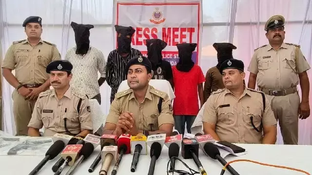 Brajrajnagar पुलिस ने अवैध हथियारों के रैकेट का भंडाफोड़ किया, 5 देसी पिस्तौल के साथ 5 लोग गिरफ्तार