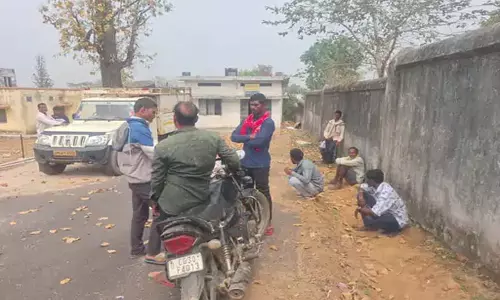 चूनापत्थर में युवती ने फांसी लगाकर आत्महत्या की, परिवार में मातम चूनापत्थर में युवती ने फांसी लगाकर आत्महत्या की, परिवार में मातम