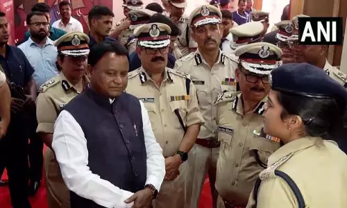 मुख्यमंत्री मोहन चरण माझी ने भारतीय न्याय संहिता पर आधारित प्रदर्शनी का दौरा किया मुख्यमंत्री मोहन चरण माझी ने भारतीय न्याय संहिता पर आधारित प्रदर्शनी का दौरा किया