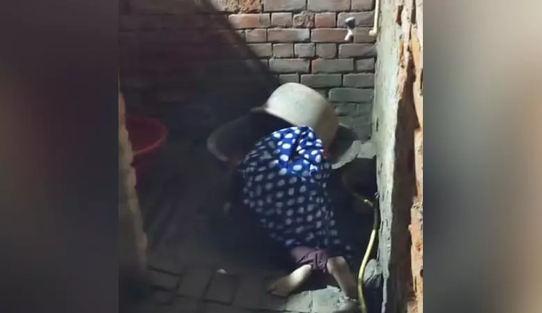 डबल मर्डर से सनसनी, महिला और नेत्रहीन बेटे को बेरहमी से उतारा मौत के घाट डबल मर्डर से सनसनी, महिला और नेत्रहीन बेटे को बेरहमी से उतारा मौत के घाट