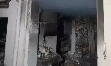 Jaipur: कपड़े के गोदाम में आग, दमकल की कार्रवाई से पाया नियंत्रण Jaipur: कपड़े के गोदाम में आग, दमकल की कार्रवाई से पाया नियंत्रण