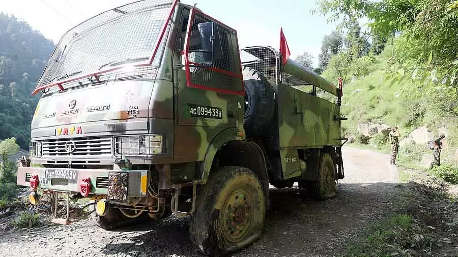 Arunachal : ऊपरी सुबनसिरी में एक गाड़ी खाई में गिरने से सेना के दो जवानों की मौत Arunachal : ऊपरी सुबनसिरी में एक गाड़ी खाई में गिरने से सेना के दो जवानों की मौत