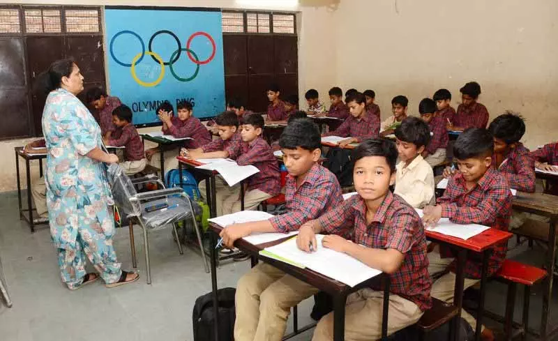 Jalandhar: एजुकेशन डिपार्टमेंट बेसिक लर्निंग को मज़बूत करने के लिए मिशन सम्राट 4.0 शुरू करेगा Jalandhar: एजुकेशन डिपार्टमेंट बेसिक लर्निंग को मज़बूत करने के लिए मिशन सम्राट 4.0 शुरू करेगा