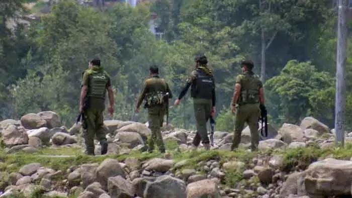 Rajouri में नदी पार करने की एक्सरसाइज के दौरान सैनिक लापता Rajouri में नदी पार करने की एक्सरसाइज के दौरान सैनिक लापता
