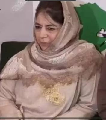 Kashmiri के नेता ईरान के साथ एकजुटता दिखाने के लिए दिल्ली पहुंचे Kashmiri के नेता ईरान के साथ एकजुटता दिखाने के लिए दिल्ली पहुंचे