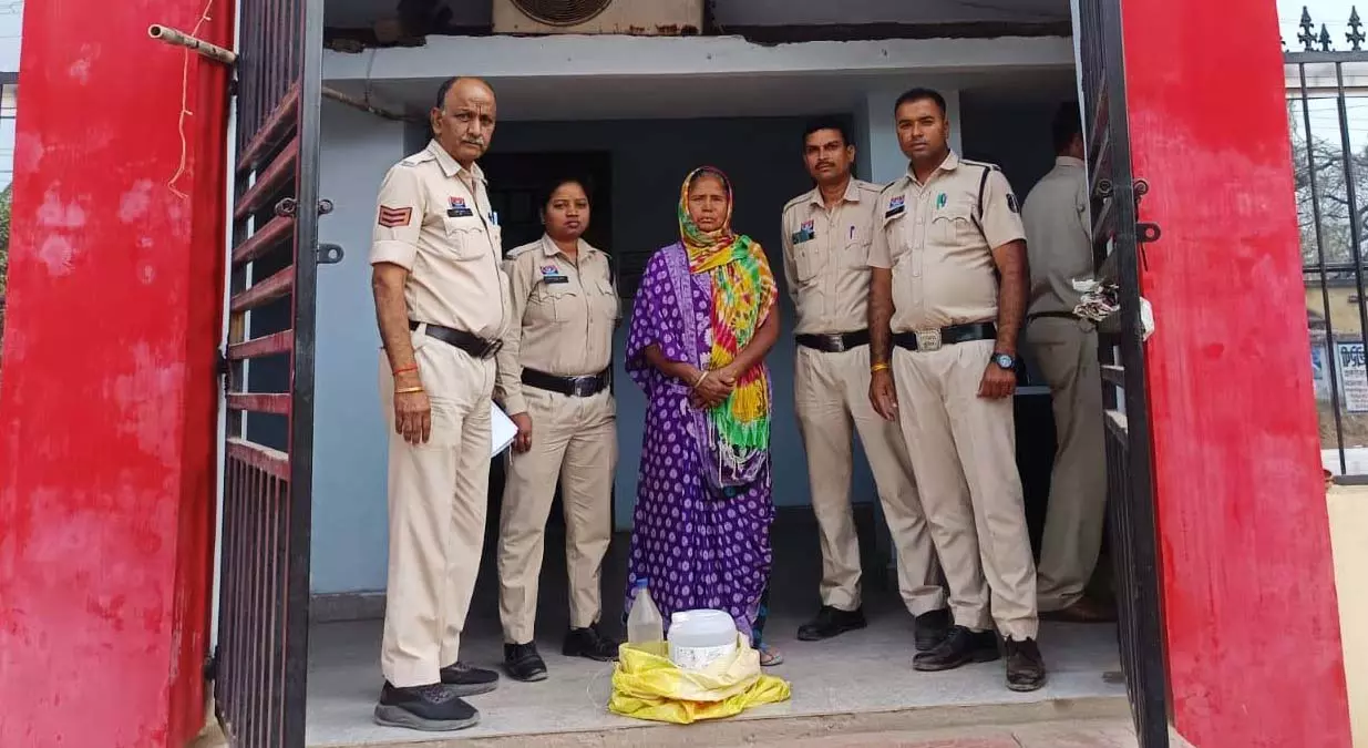 ऑपरेशन आघात के तहत पुलिस की ताबड़तोड़ कार्रवाई, 5 आरोपी गिरफ्तार ऑपरेशन आघात के तहत पुलिस की ताबड़तोड़ कार्रवाई, 5 आरोपी गिरफ्तार