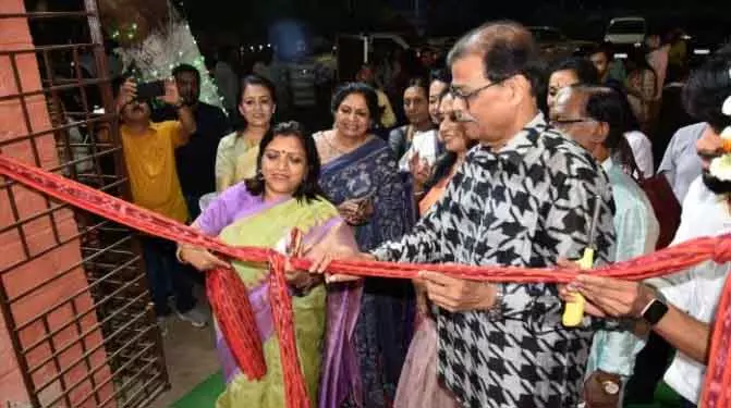 Bhubaneswar कारीगरों को बढ़ावा देने के लिए ‘क्राफ्ट्सपर्सन ऑफ द वीक’ लॉन्च किया गया Bhubaneswar कारीगरों को बढ़ावा देने के लिए ‘क्राफ्ट्सपर्सन ऑफ द वीक’ लॉन्च किया गया