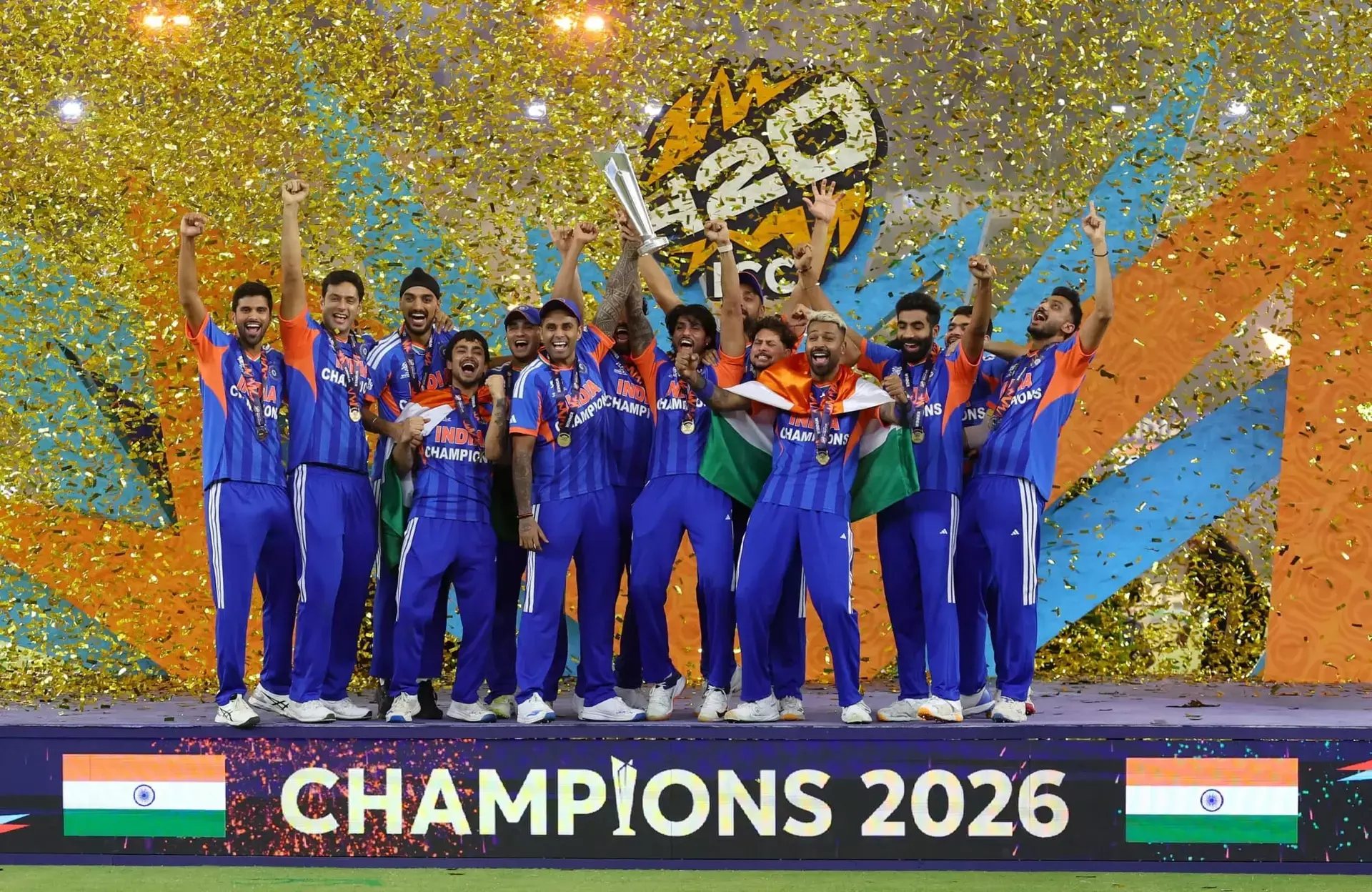 Sports: BCCI ने किया ऐतिहासिक इनाम का ऐलान, टीम इंडिया को मिलेगा 131 करोड़ Sports: BCCI ने किया ऐतिहासिक इनाम का ऐलान, टीम इंडिया को मिलेगा 131 करोड़