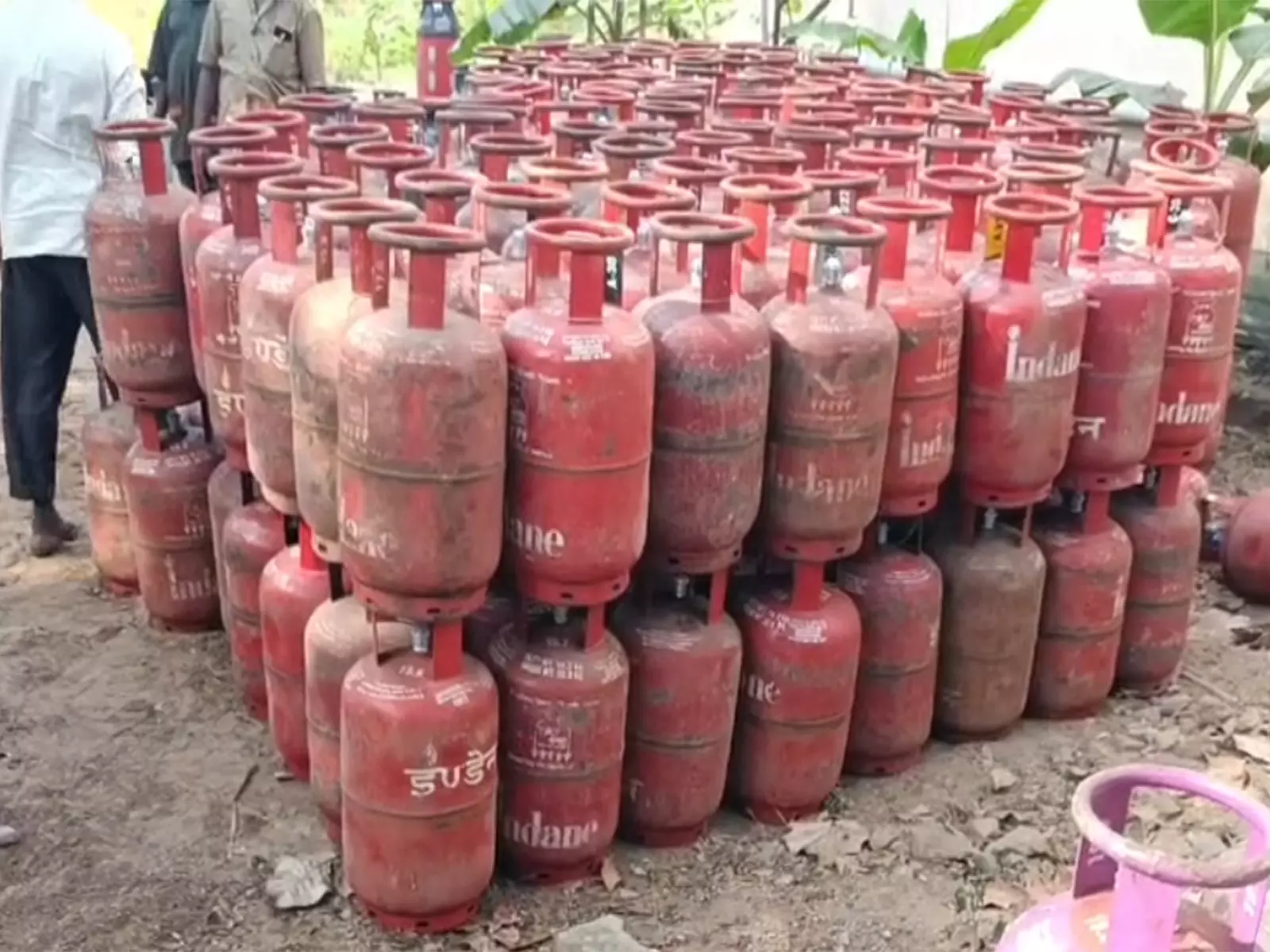होटल संघों ने LPG की निर्बाध सप्लाई मांगी होटल संघों ने LPG की निर्बाध सप्लाई मांगी