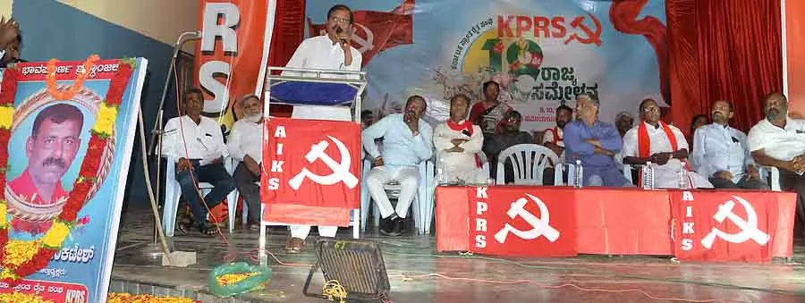 Kolar : मुदुवाड़ी झील पर रुकावट, सड़क चौड़ीकरण की मांग Kolar : मुदुवाड़ी झील पर रुकावट, सड़क चौड़ीकरण की मांग