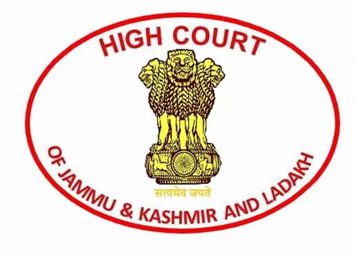 HC ने गांव की सीमा बदलने के सरकारी आदेश को रद्द किया HC ने गांव की सीमा बदलने के सरकारी आदेश को रद्द किया