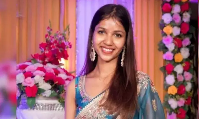 मुंबई में Dental Student की मौत, सुसाइड नोट में बॉयफ्रेंड का नाम, पुलिस जांच जारी मुंबई में Dental Student की मौत, सुसाइड नोट में बॉयफ्रेंड का नाम, पुलिस जांच जारी