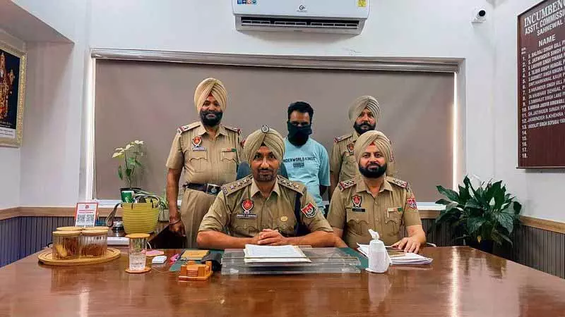 Ludhiana: 110 ग्राम हेरोइन जब्त, तस्कर सलाखों के पीछे Ludhiana: 110 ग्राम हेरोइन जब्त, तस्कर सलाखों के पीछे
