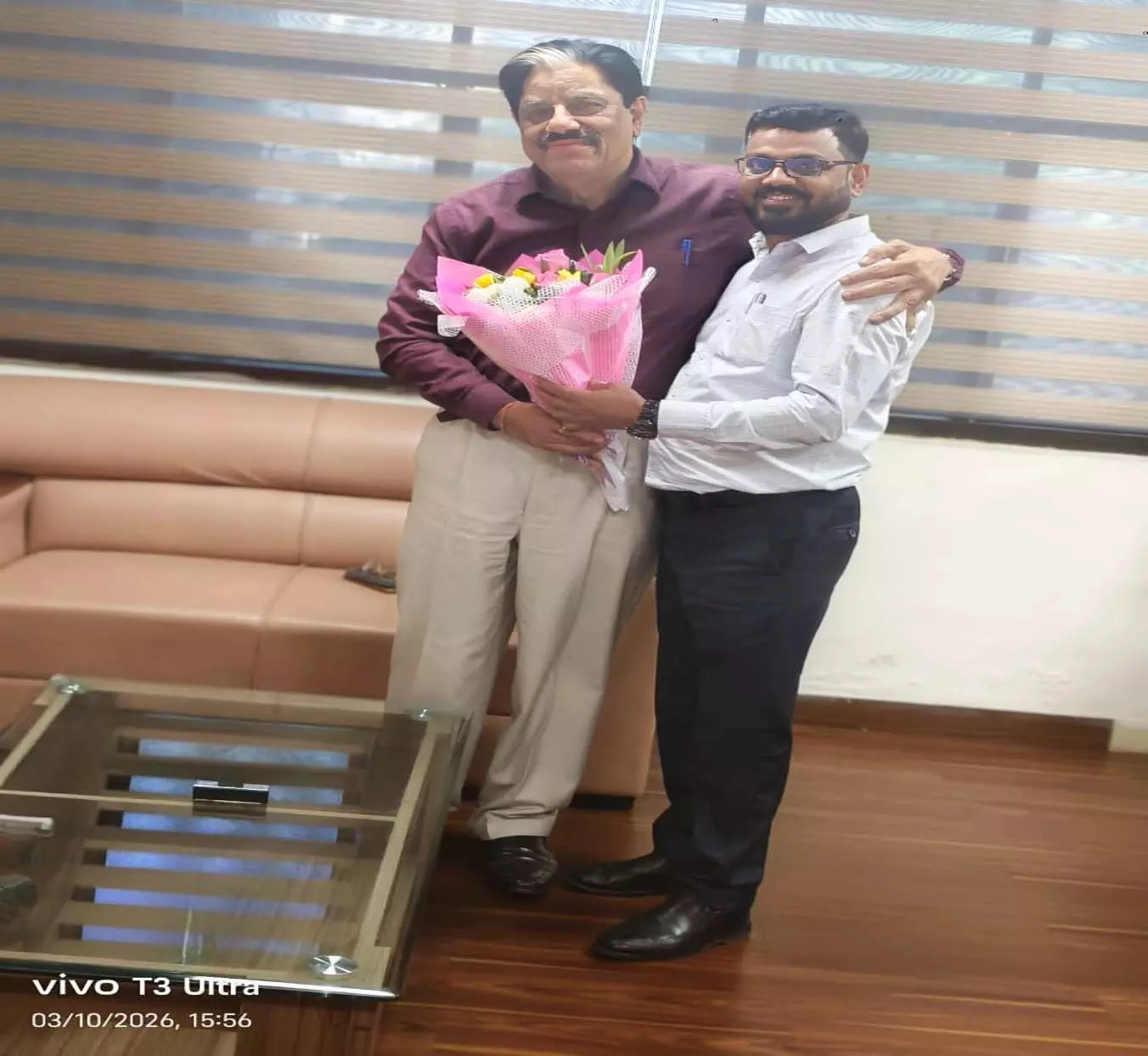 राज्य नीति आयोग के उपाध्यक्ष गणेश शंकर मिश्रा से मुख्यमंत्री के सलाहकार डॉ. धीरेंद्र तिवारी ने की सौजन्य भेंट राज्य नीति आयोग के उपाध्यक्ष गणेश शंकर मिश्रा से मुख्यमंत्री के सलाहकार डॉ. धीरेंद्र तिवारी ने की सौजन्य भेंट