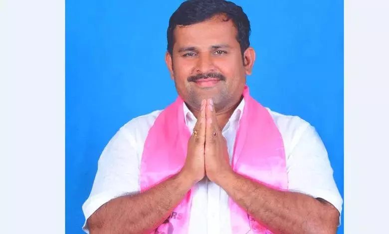 BRS leader ने कांग्रेस की योजना को राजनीतिक नौटंकी बताया BRS leader ने कांग्रेस की योजना को राजनीतिक नौटंकी बताया