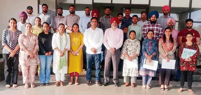Vet University ने एंटीमाइक्रोबियल रेजिस्टेंस को कंट्रोल करने पर ट्रेनिंग सेशन ऑर्गनाइज़ किया Vet University ने एंटीमाइक्रोबियल रेजिस्टेंस को कंट्रोल करने पर ट्रेनिंग सेशन ऑर्गनाइज़ किया