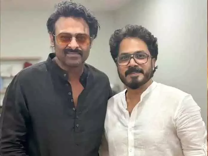 Prabhas और दिनजीत अय्याथन की मुलाकात से नई फिल्म की चर्चा Prabhas और दिनजीत अय्याथन की मुलाकात से नई फिल्म की चर्चा