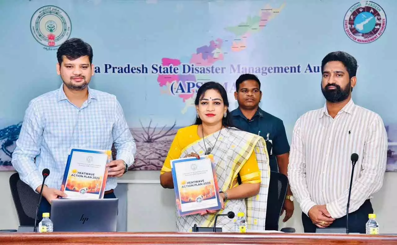 Andhra Pradesh में हीटवेव से मौत रोकने का प्लान लॉन्च Andhra Pradesh में हीटवेव से मौत रोकने का प्लान लॉन्च