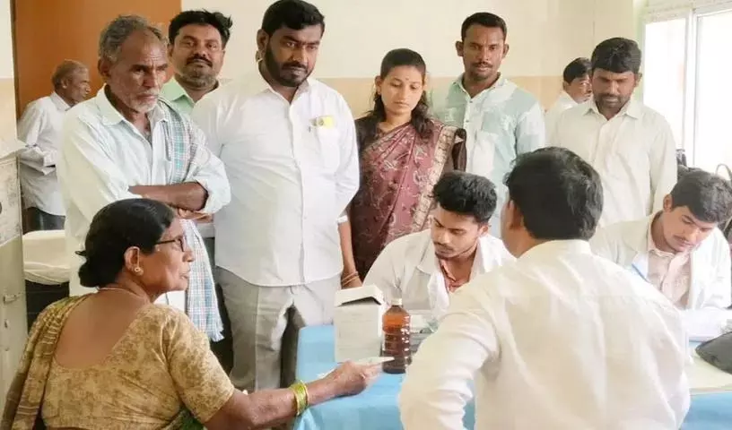 कटंगुर PHC में बेहतर क्वालिटी की मेडिकल सर्विस दी जा रही कटंगुर PHC में बेहतर क्वालिटी की मेडिकल सर्विस दी जा रही