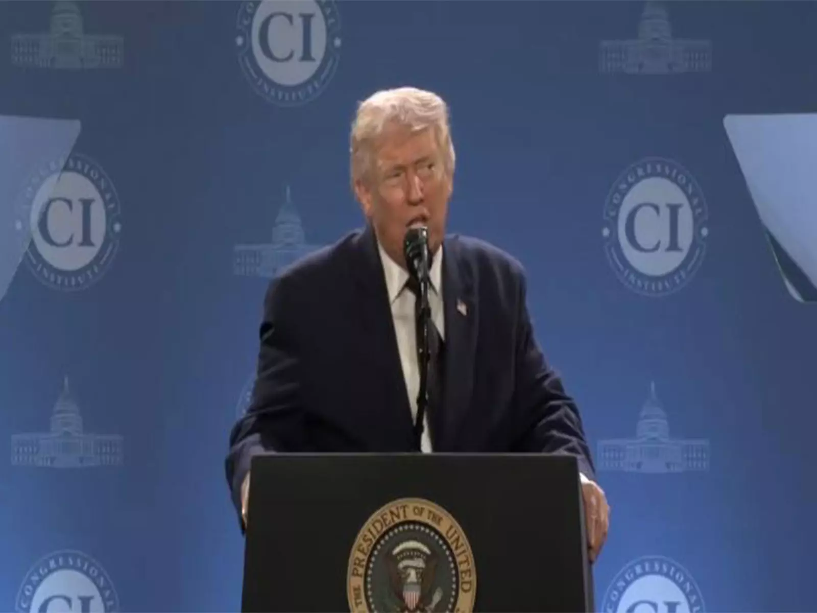 हम जीते हैं, लेकिन यह काफी नहीं है: Trump ने ईरान के खिलाफ अंतिम जीत हासिल करने का संकल्प लिया हम जीते हैं, लेकिन यह काफी नहीं है: Trump ने ईरान के खिलाफ अंतिम जीत हासिल करने का संकल्प लिया
