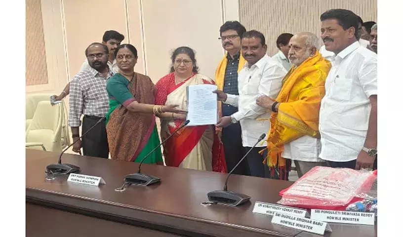 सीनियर असिस्टेंट शेखर को EO के पद पर प्रमोट किया गया सीनियर असिस्टेंट शेखर को EO के पद पर प्रमोट किया गया