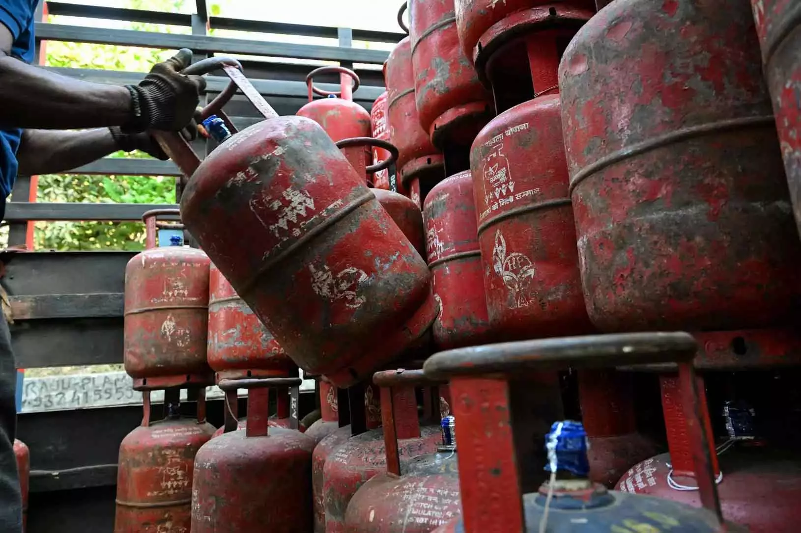 तिरुपति में होटल-रेस्टोरेंट LPG संकट के लिए सतर्क तिरुपति में होटल-रेस्टोरेंट LPG संकट के लिए सतर्क