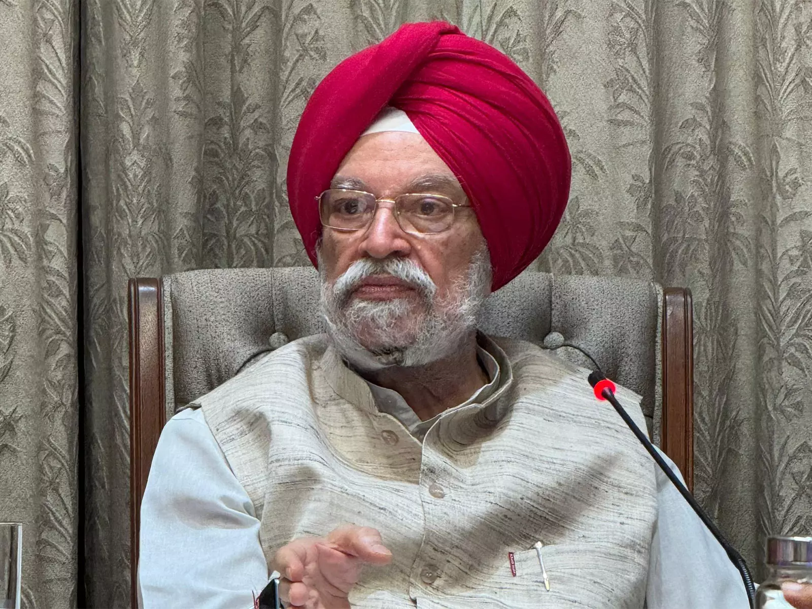 घरेलू उपभोक्ताओं के लिए कोई कमी नहीं और घबराने की कोई वजह नहीं: ऊर्जा संकट पर Hardeep Singh घरेलू उपभोक्ताओं के लिए कोई कमी नहीं और घबराने की कोई वजह नहीं: ऊर्जा संकट पर Hardeep Singh