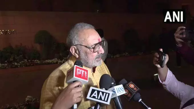 मंत्री गिरिराज सिंह ने LPG सिलेंडर की कमी को लेकर भ्रम पर दिया बयान मंत्री गिरिराज सिंह ने LPG सिलेंडर की कमी को लेकर भ्रम पर दिया बयान
