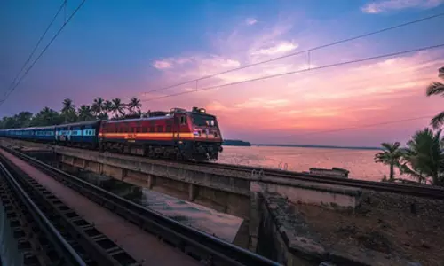छह महीने में पूर्व रेलवे का बड़ा विस्तार: 115 नए ट्रेन ठहराव से क्षेत्रीय कनेक्टिविटी मजबूत