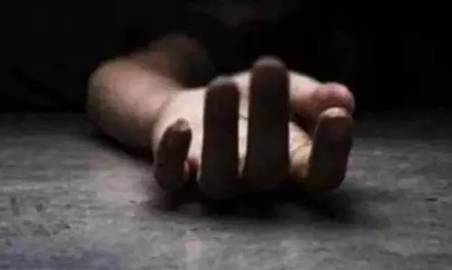 रायपुर के विधायक विश्राम गृह में एयरफोर्स के रिटायर्ड विंग कमांडर ने किया सुसाइड रायपुर के विधायक विश्राम गृह में एयरफोर्स के रिटायर्ड विंग कमांडर ने किया सुसाइड