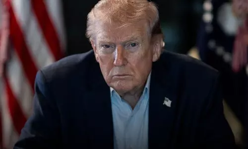 Trump ने होर्मुज माइन पर ईरान को चेतावनी दी, US ने 10 बोट्स नष्ट कर दीं