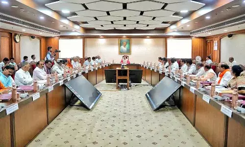 Bhopal : योजनाओं की निगरानी के लिए मध्य प्रदेश के युवाओं की पहल Bhopal : योजनाओं की निगरानी के लिए मध्य प्रदेश के युवाओं की पहल