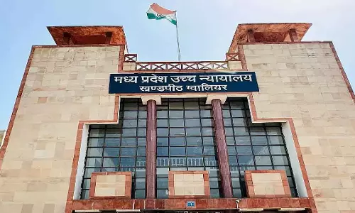 Bhopal : विधायक की सदन की सदस्यता जाने से कांग्रेसियों में गुस्सा Bhopal : विधायक की सदन की सदस्यता जाने से कांग्रेसियों में गुस्सा