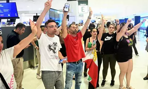 ईरानी महिला फुटबॉल टीम की 2 और सदस्यों को Australia में शरण दी गई ईरानी महिला फुटबॉल टीम की 2 और सदस्यों को Australia में शरण दी गई