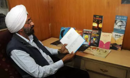 Professor Sohinder Bir ने कहा लिबरलाइज़ेशन के बाद पंजाबी कवियों के माइग्रेशन से लिटरेरी गैप पैदा हुआ Professor Sohinder Bir ने कहा लिबरलाइज़ेशन के बाद पंजाबी कवियों के माइग्रेशन से लिटरेरी गैप पैदा हुआ