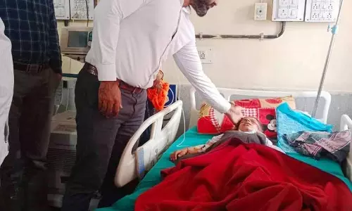 Una के गगरेट में प्राइवेट बस की चपेट में आने से बुजुर्ग की मौत