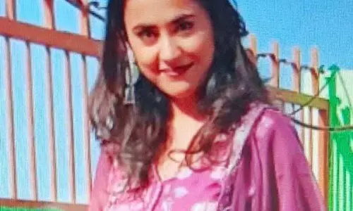 Jalandhar: तेल टैंकर ने मुकेरियां की दो लड़कियों को कुचला Jalandhar: तेल टैंकर ने मुकेरियां की दो लड़कियों को कुचला