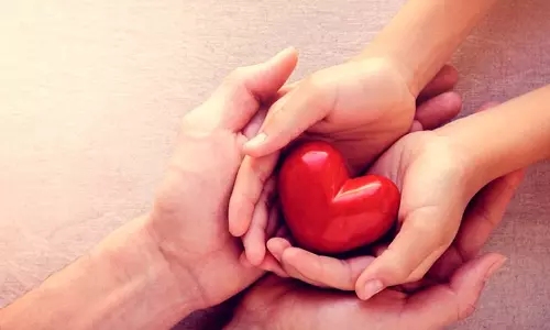 पशु परिचारक ने लिया अंगदान का संकल्प, कलेक्टर ने किया सम्मानित