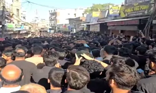 Farrukhabad: 21वें रमजान पर शिया समुदाय का मातमी जुलूस, गूंजे ‘या अली’ के नारे