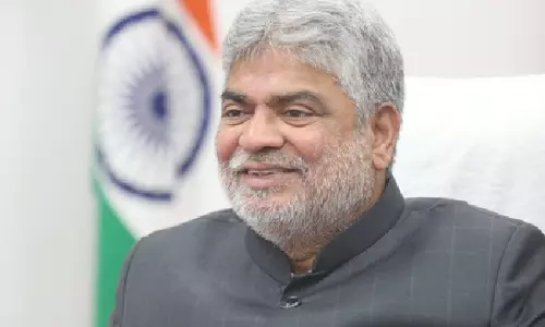 Telangana स्पीकर ने दो BRS MLA को अयोग्य ठहराने की याचिका खारिज की