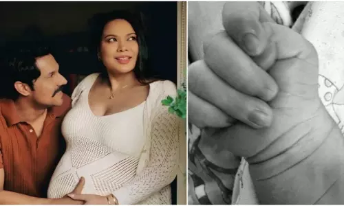 Randeep Hooda, लिन लैशराम ने बेटी को जन्म दिया; पहली झलक शेयर की Randeep Hooda, लिन लैशराम ने बेटी को जन्म दिया; पहली झलक शेयर की