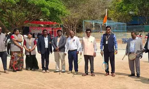 Doddaballapur : महिला बॉल बैडमिंटन टूर्नामेंट के लिए दौड़