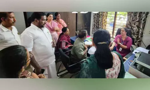 KSEB ने पंचायत समिति कार्यालय से फ्यूज हटाया KSEB ने पंचायत समिति कार्यालय से फ्यूज हटाया