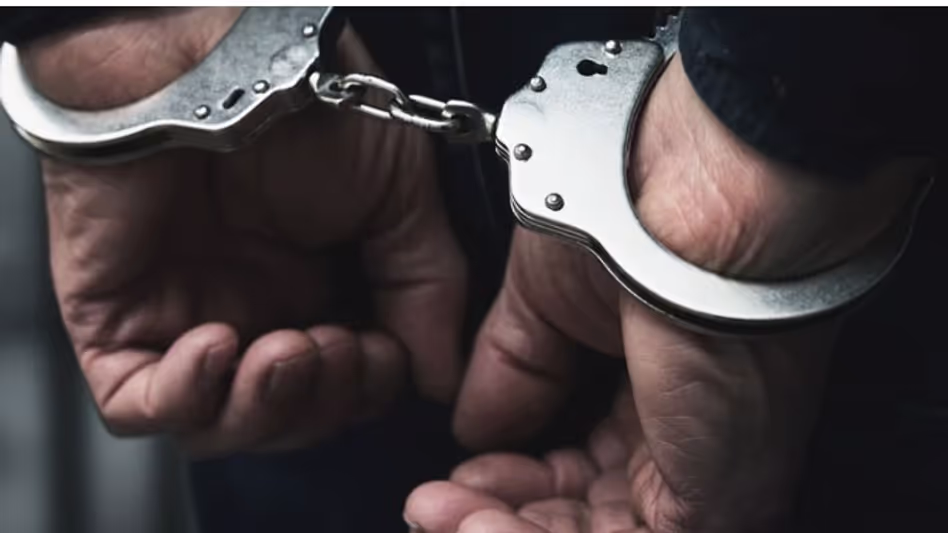 Assam के बारपेटा में कट्टरपंथी समूहों से कथित संबंधों के आरोप में दो लोगों को गिरफ्तार Assam के बारपेटा में कट्टरपंथी समूहों से कथित संबंधों के आरोप में दो लोगों को गिरफ्तार