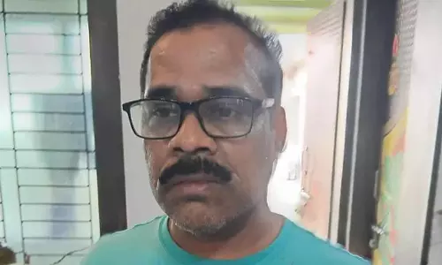 ओडिशा विजिलेंस के जाल में OAS अधिकारी: भुवनेश्वर में इमारतें, महंगे प्लॉट मिले ओडिशा विजिलेंस के जाल में OAS अधिकारी: भुवनेश्वर में इमारतें, महंगे प्लॉट मिले