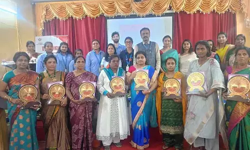 Kolar : KSRTC बस डिपो में महिला दिवस मनाया गया Kolar : KSRTC बस डिपो में महिला दिवस मनाया गया