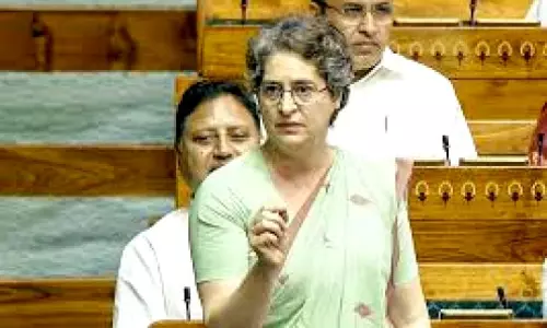 अचानक वे नेहरू का सम्मान करने लगे प्रियंका गांधी ने लोकसभा में बीजेपी पर निशाना साधा