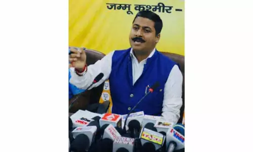 वर्ल्ड AI समिट में यूथ कांग्रेस के विरोध प्रदर्शन को लेकर BJP ने राहुल गांधी की आलोचना की वर्ल्ड AI समिट में यूथ कांग्रेस के विरोध प्रदर्शन को लेकर BJP ने राहुल गांधी की आलोचना की