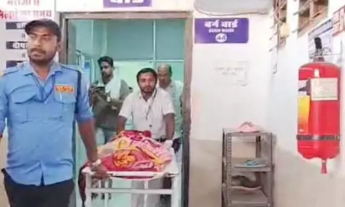 जिला अस्पताल में भर्ती युवती ने किया सुसाइड, बाथरूम में मिली लाश जिला अस्पताल में भर्ती युवती ने किया सुसाइड, बाथरूम में मिली लाश