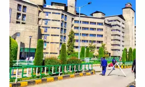 SKIMS ने J&K में सबसे अच्छा डॉक्टर-मरीज़ अनुपात दर्ज किया SKIMS ने J&K में सबसे अच्छा डॉक्टर-मरीज़ अनुपात दर्ज किया